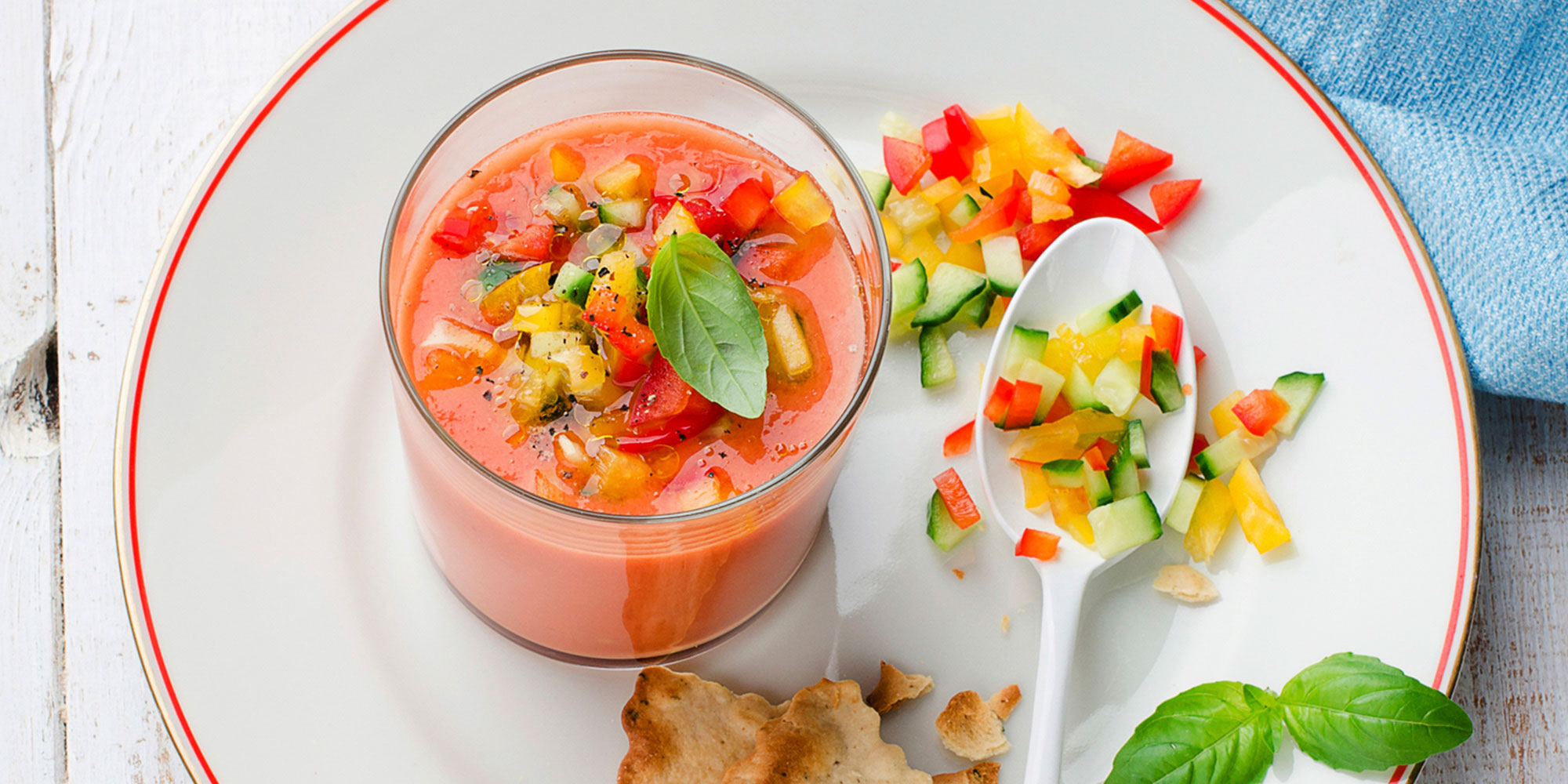 Gazpacho_with_toppings_reduced